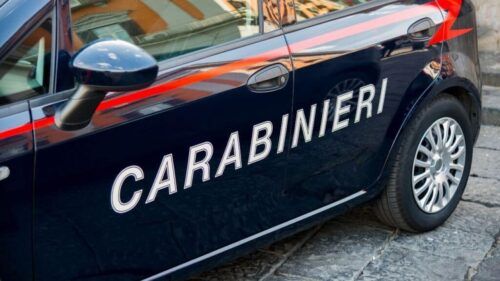 Ingente il furto messo a segno da una banda di ladri poi acciuffata dai carabinieri.