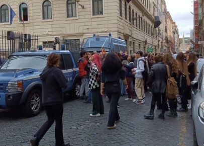 Liceo Ripetta occupato polizia