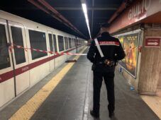 Morto 50enne metro Giulio Agricola