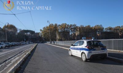 Suicidio sventato Ponte Garibaldi