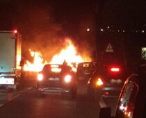 auto in fiamme colombo