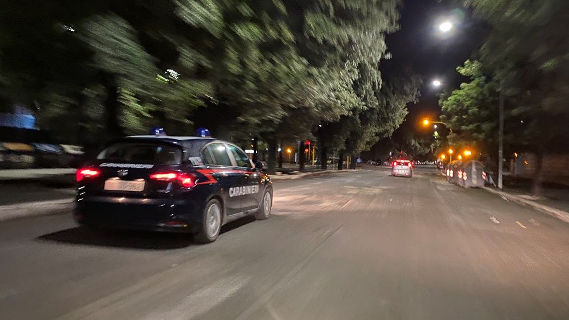 Roma, furto in abitazione: portano via denaro contante e gioielli di valore. Arrestati due minorenni