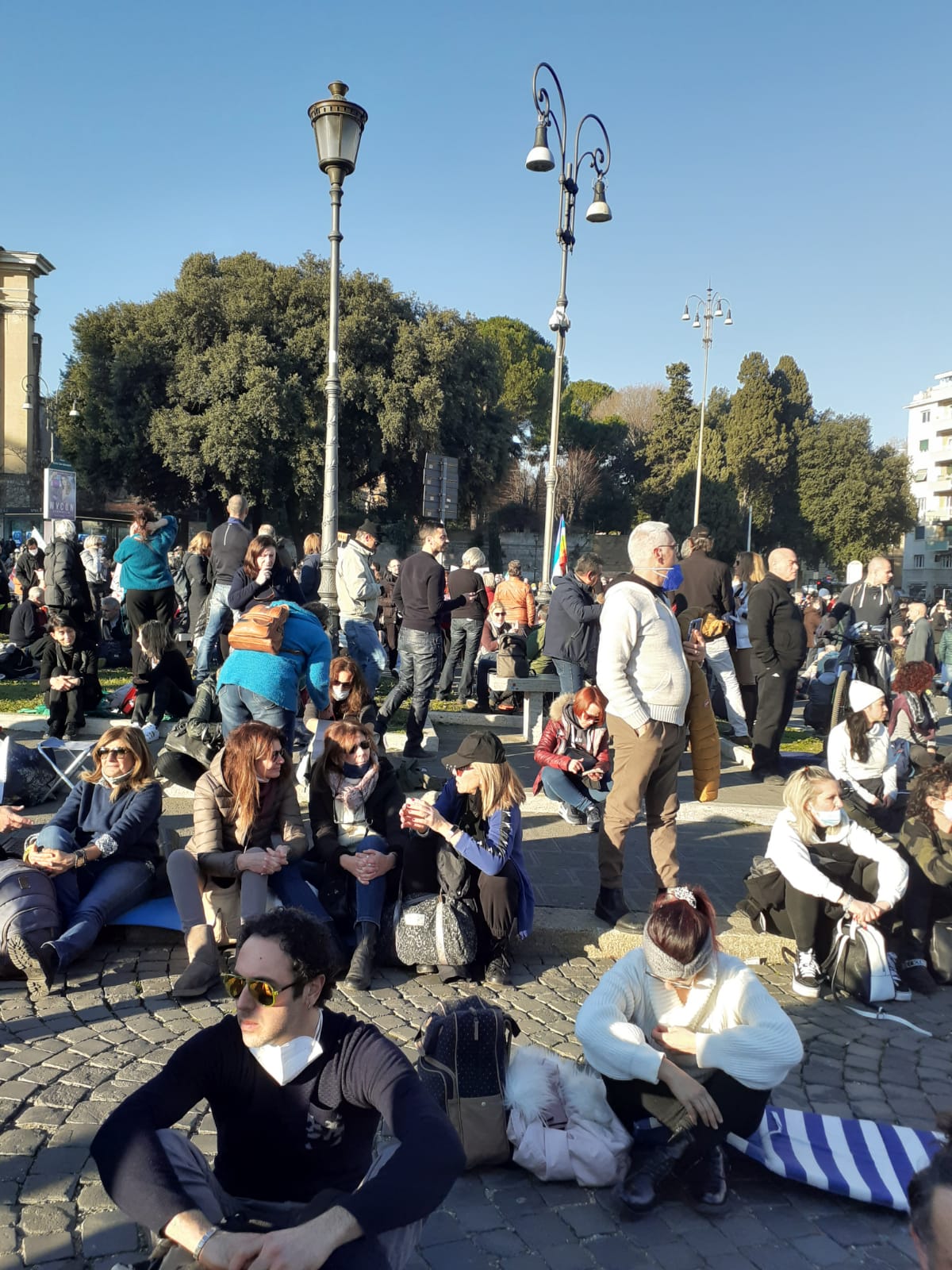 Freedom Convoy, la protesta contro Green Pass e obbligo vaccinale in Italia: data e luogo della manifestazione