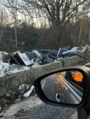 Roma, montagne di rifiuti anche al casello: ''Un biglietto da visita per turisti e investitori'' (FOTO)