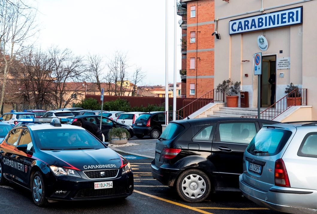 auto carabinieri