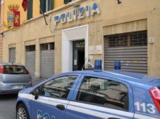 Commissariato esquilino a Roma, agenti intervengono per la rapina brutale