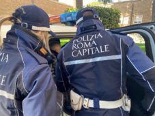 Roma, abusi e ricatti dei funzionari del III Municipio
