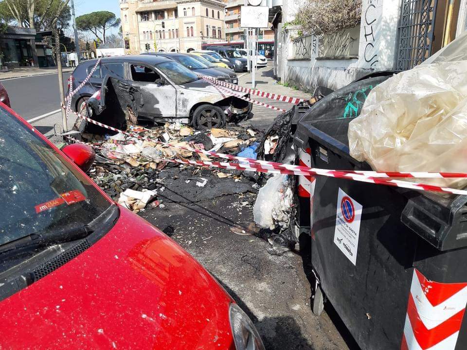 cassonetti incendiati montesacro