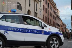 Anziano rimane coinvolto in un incidente mentre era in sella alla propria bici. Intervento della Polizia Locale