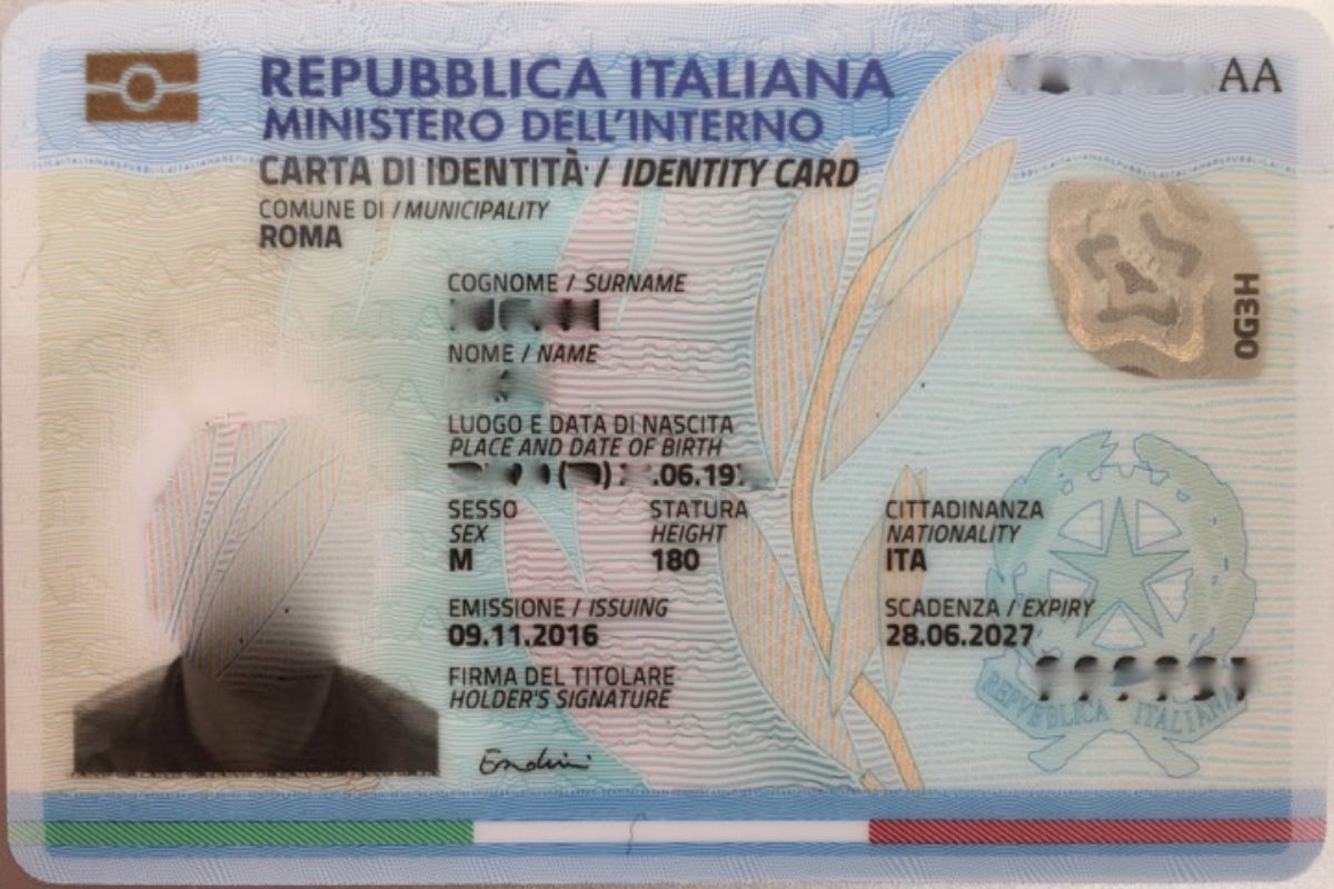 tempi d'attesa lunghissimi per il rinnovo della carta d'identità a roma