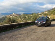 Controlli Carabinieri a Sermoneta edifici abusivi