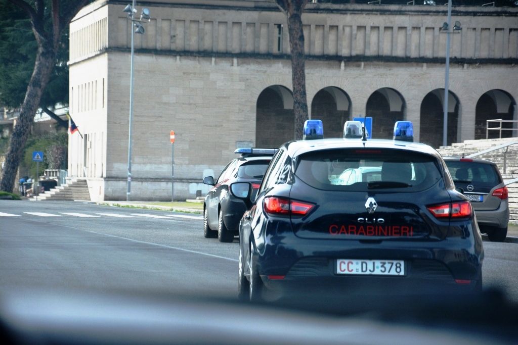 carabinieri arrestano neurologo san camillo