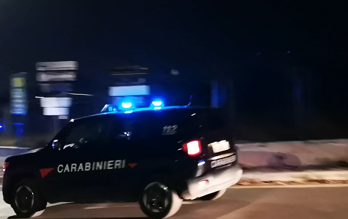 I Carabinieri intervenuti per la rapina a Scauri