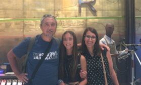Fabrizio Angeloni in foto con la moglie e la figlia che ha accoltellato a Ladispoli