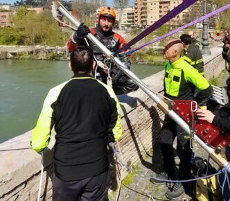 Moto finita nel Tevere a Roma