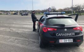 pattuglia dei carabinieri a seguito dei controlli durante il fine settimana di festa