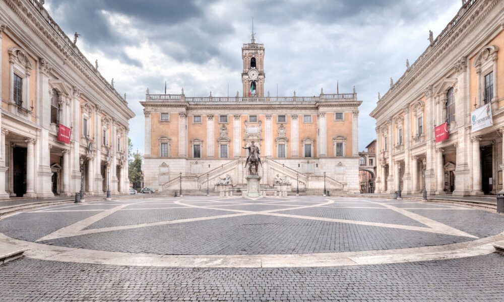 Condoni e pratiche veloci a suon di mazzette da 120.000 euro: 40 indagati negli uffici del Campidoglio Condoni e pratiche veloci a suon di mazzette da 120.000 euro: 40 indagati negli uffici del Campidoglio