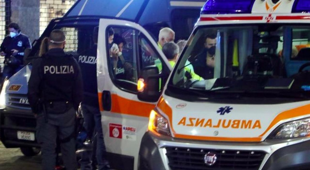 Ambulanza e Polizia a Roma per la morte del cuoco a prati