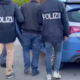 Ha tentato il furto all'interno del deposito giudiziario dov'era contenuta la propria auto precedentemente confiscata. Arrestato dalla polizia 33enne