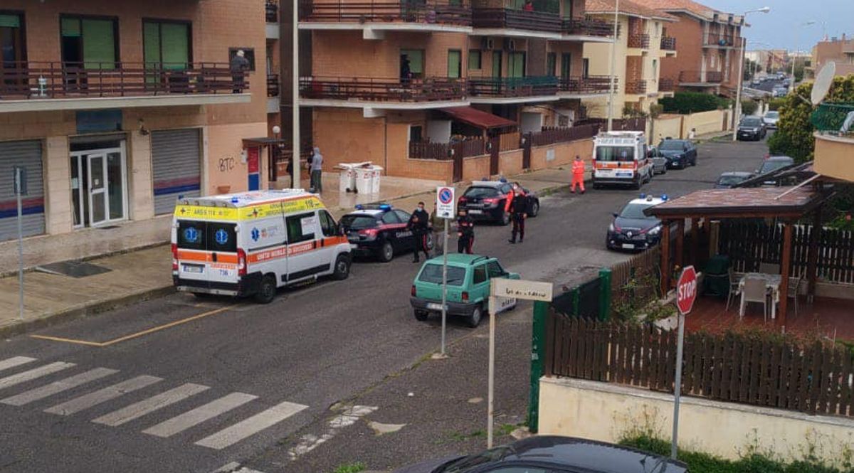 Carabinieri ambulanza in via milano a ladispoli