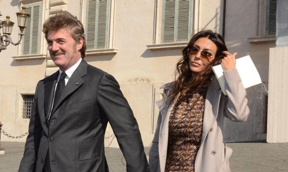 Sabrina Ferilli, chi è il marito Flavio Cattaneo: età, lavoro, patrimonio e vita privata del top manager Sabrina Ferilli, chi è il marito Flavio Cattaneo: età, lavoro, patrimonio e vita privata del top manager