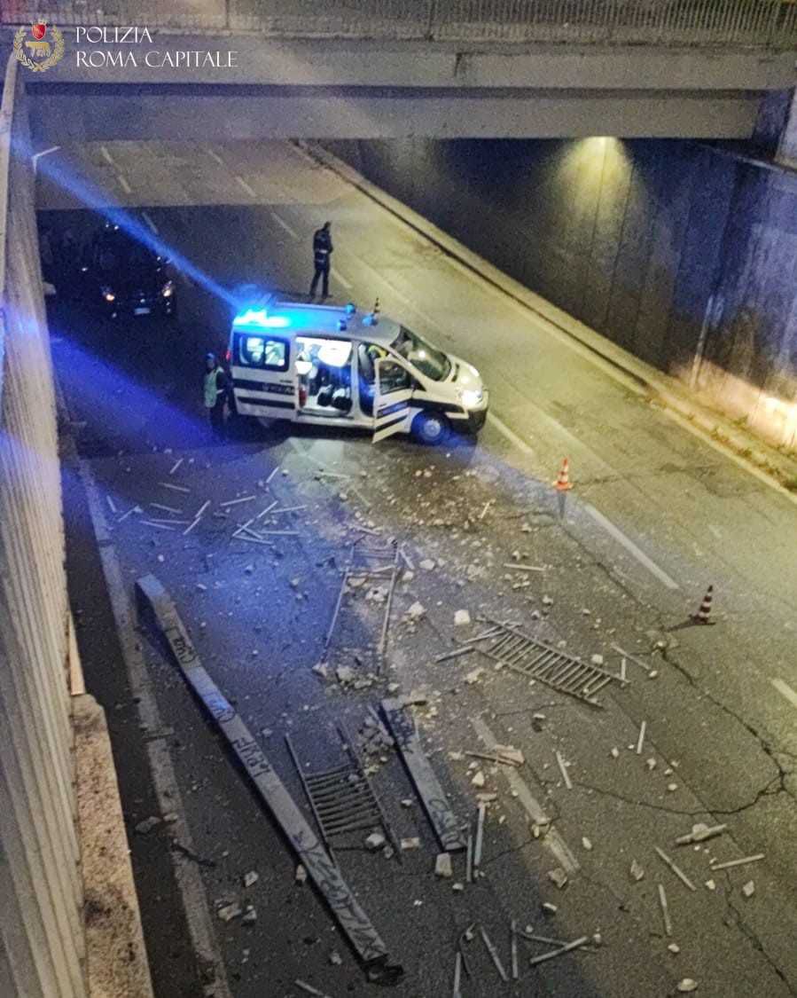 Lungotevere Arnaldo Da Brescia incidente foto