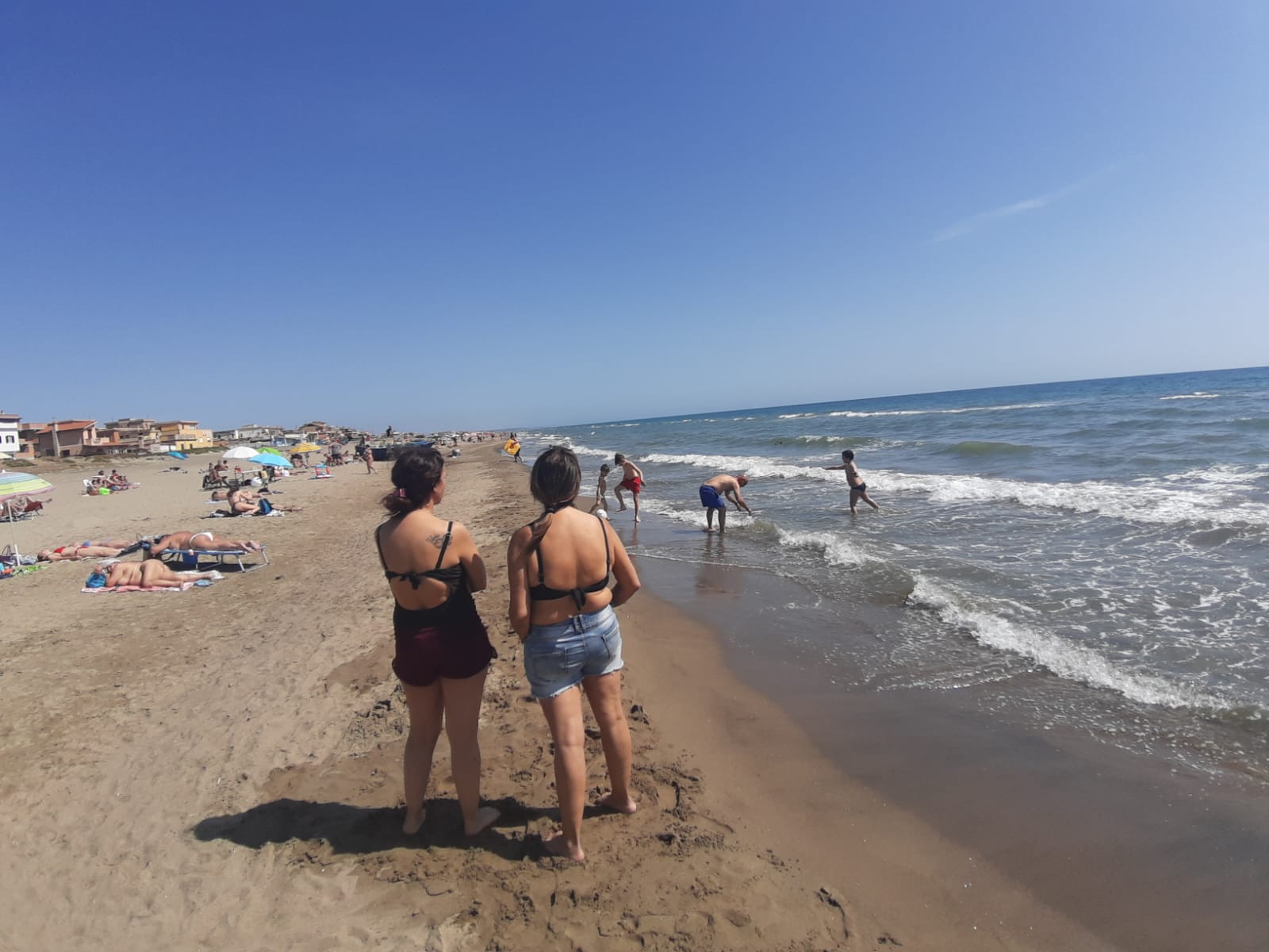 Bagni nel mare con divieto ad Ardea