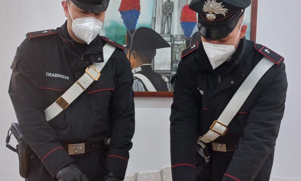 Si aggira di notte per spacciare droga: arrestato 50enne Si aggira di notte per spacciare droga: arrestato 50enne