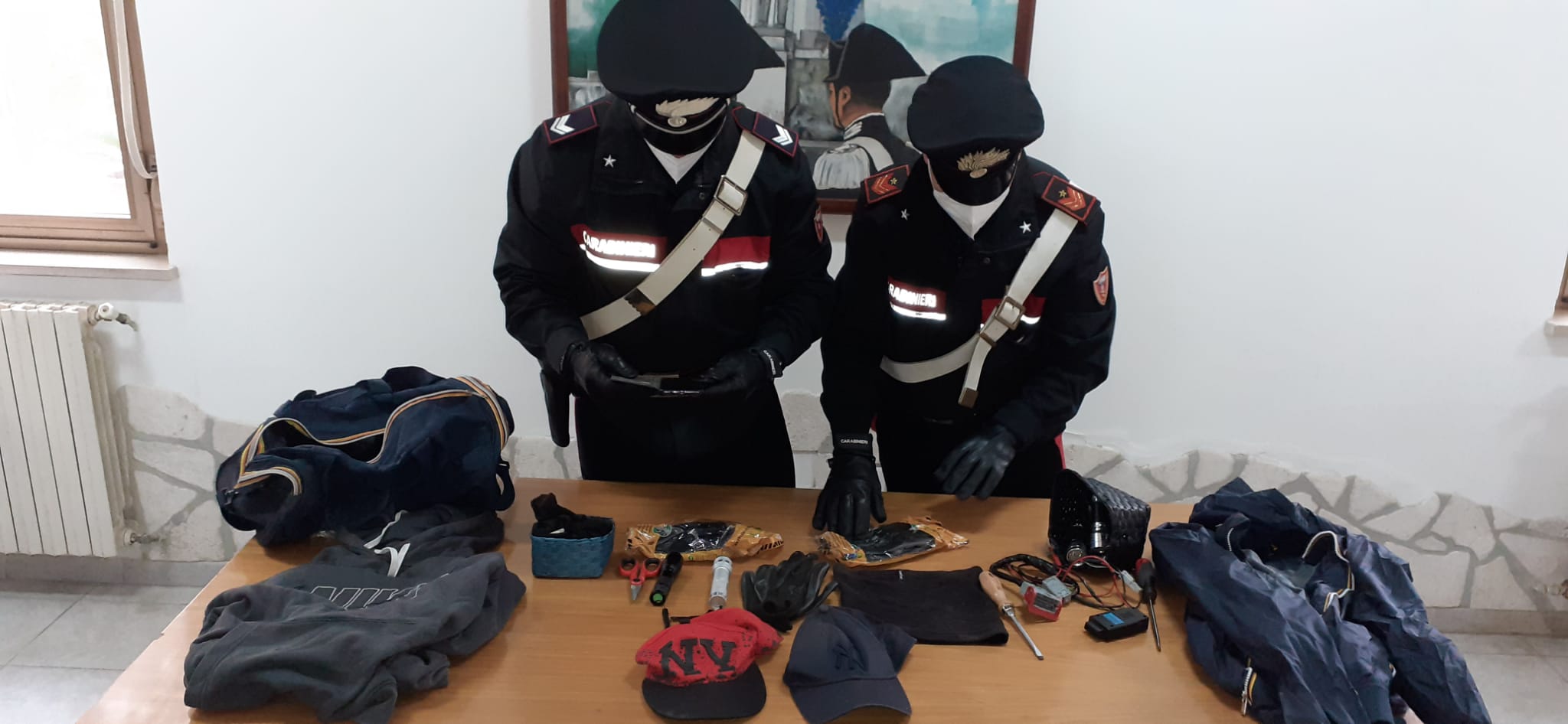 Pomezia, Carabinieri arrestano un uomo per tentata rapina