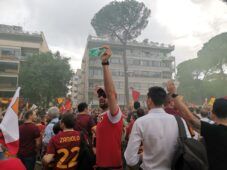 Festa Roma per la vittoria della Conference League