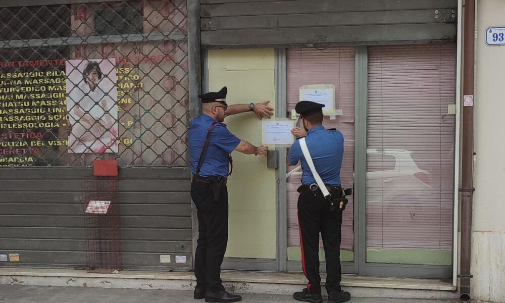 Nettuno, mogli gelose fanno scoprire centro benessere a luci rosse: arrestata maitresse Nettuno, mogli gelose fanno scoprire centro benessere a luci rosse: arrestata maitresse