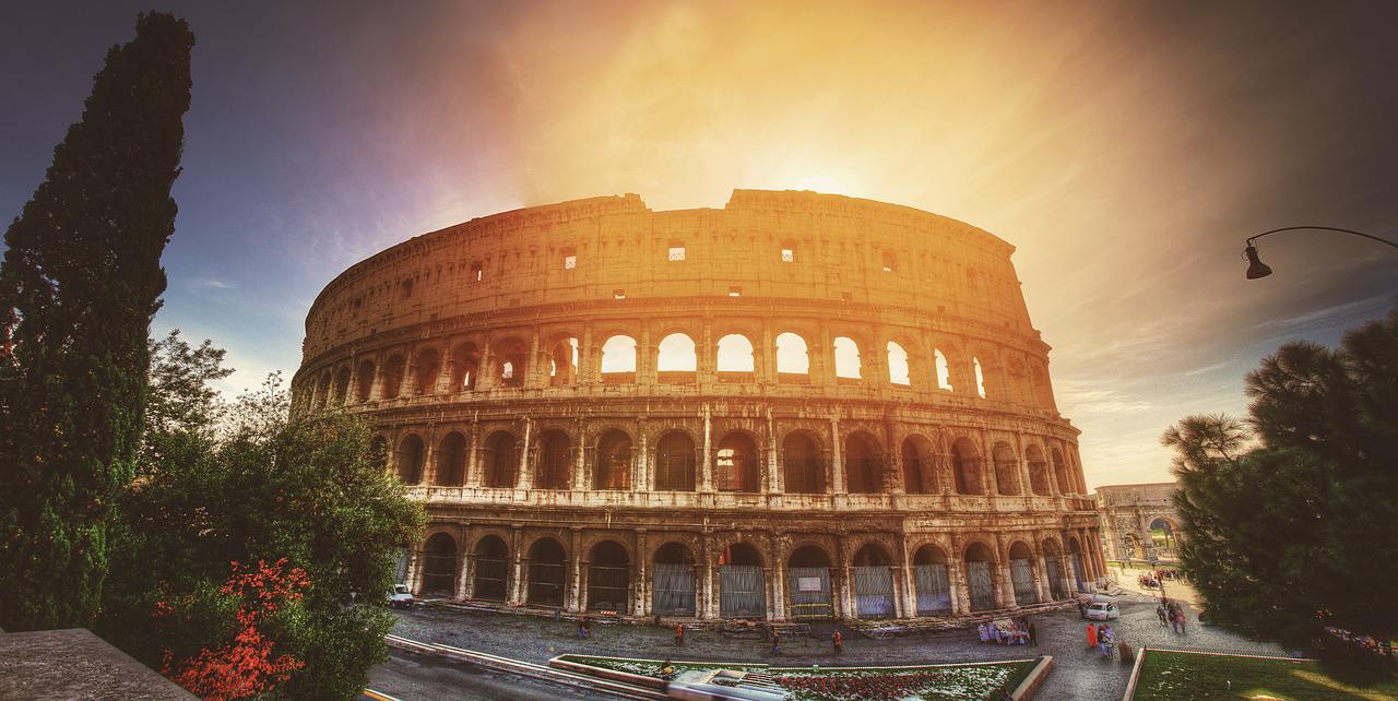 Il Colosseo di Roma in foto