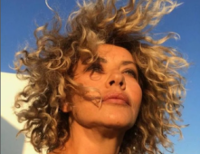 Eva Grimaldi ospite di Serena Bortone su Rai 1