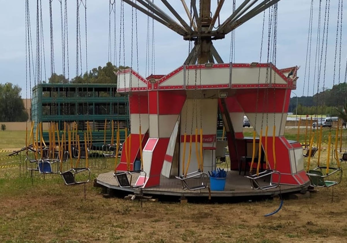 bambini feriti a causa del crollo di una giostra a Sabaudia