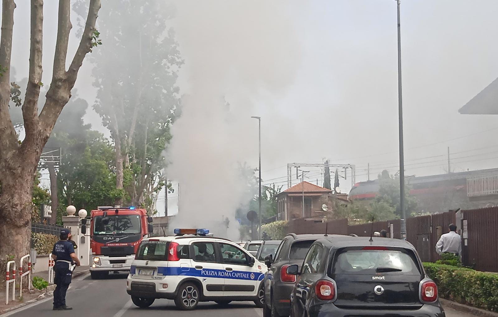 L'autobus andato a fuoco sulla Salaria