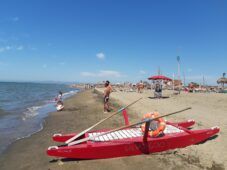 mancanza di bagnini spiagge libere Ostia