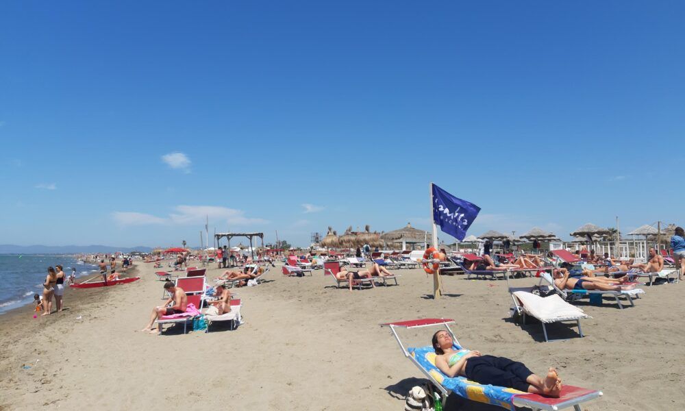 Spiaggia dove è stato individuato il 27enne fuggito dai domiciliari