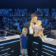 Fedez insieme a Leone e Vittoria