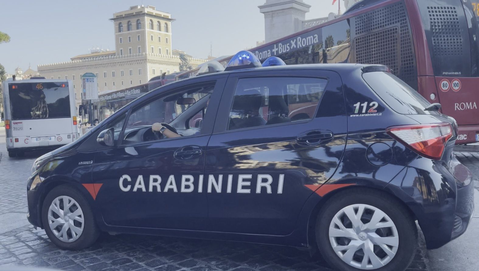 I Carabinieri durante i controlli