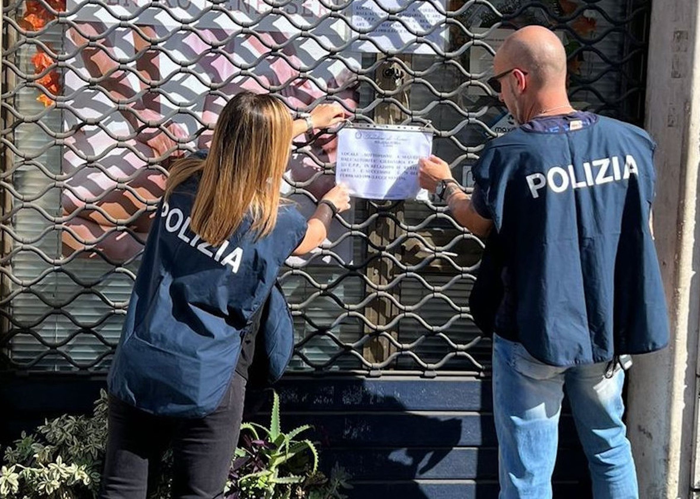 Polizia sequestro a Piazza Bologna