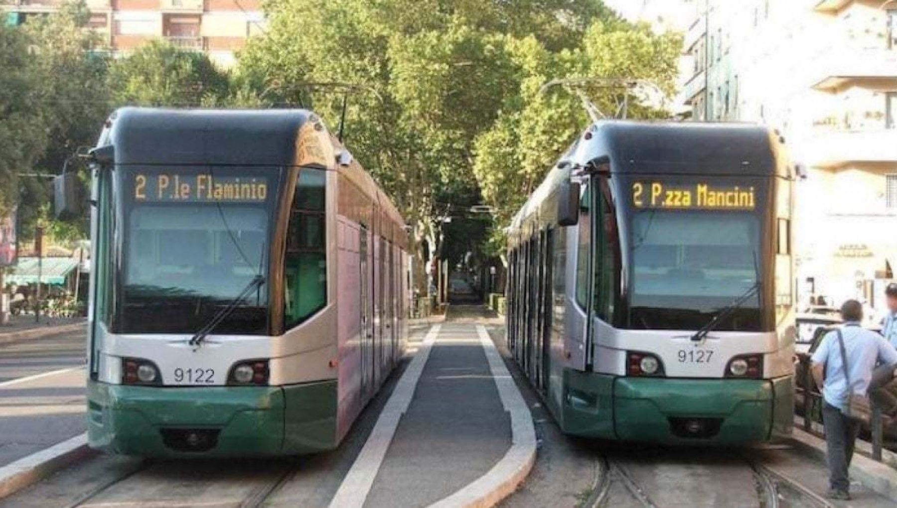 2 convogli del Tram 2 a Roma