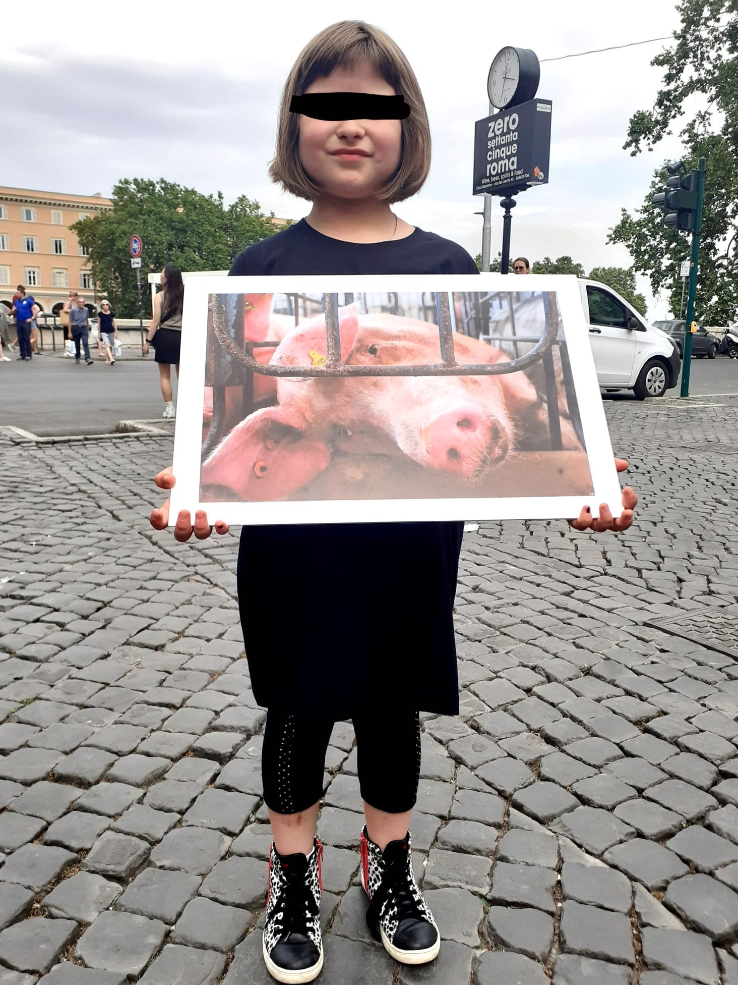 manifestazione animalisti renée