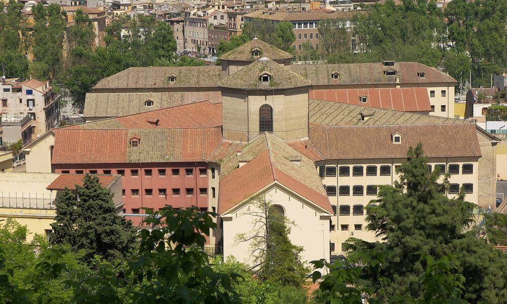 Carcere di regina coeli dove alcuni detenuti hanno aggredito 5 agenti