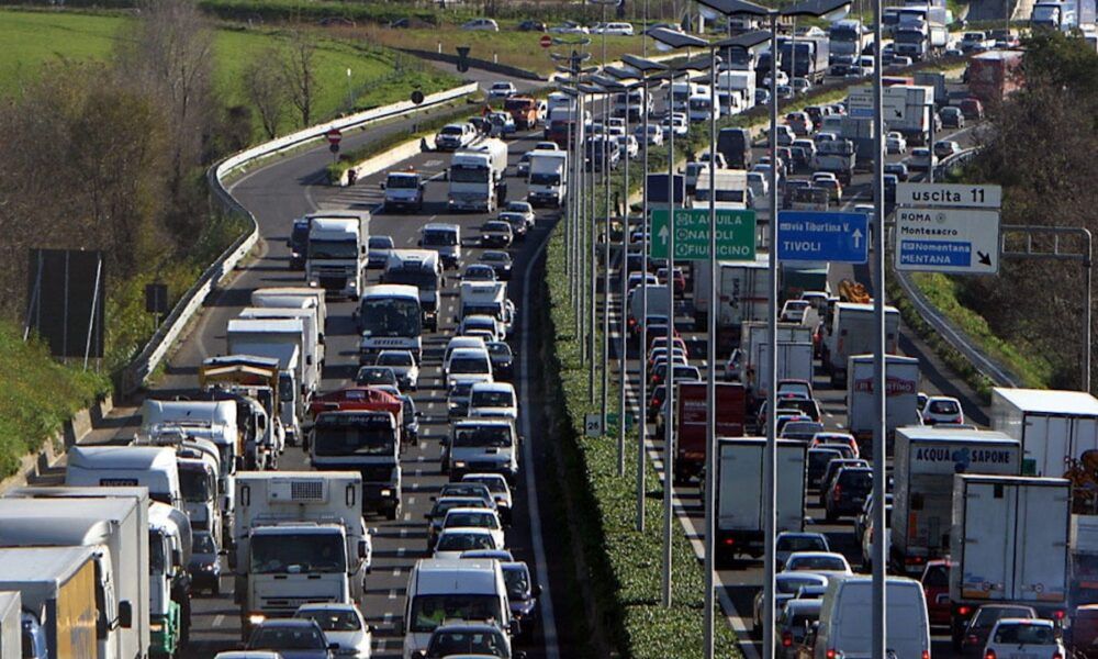 Traffico ponte 2 giugno 2023