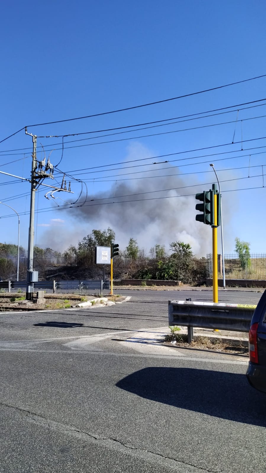 Incendio a Centocelle