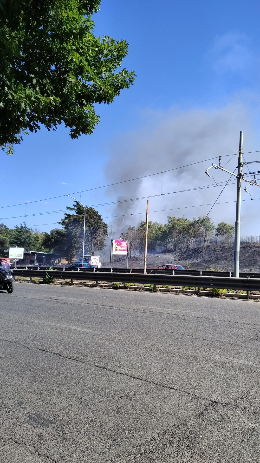 Colonna di fumo nero