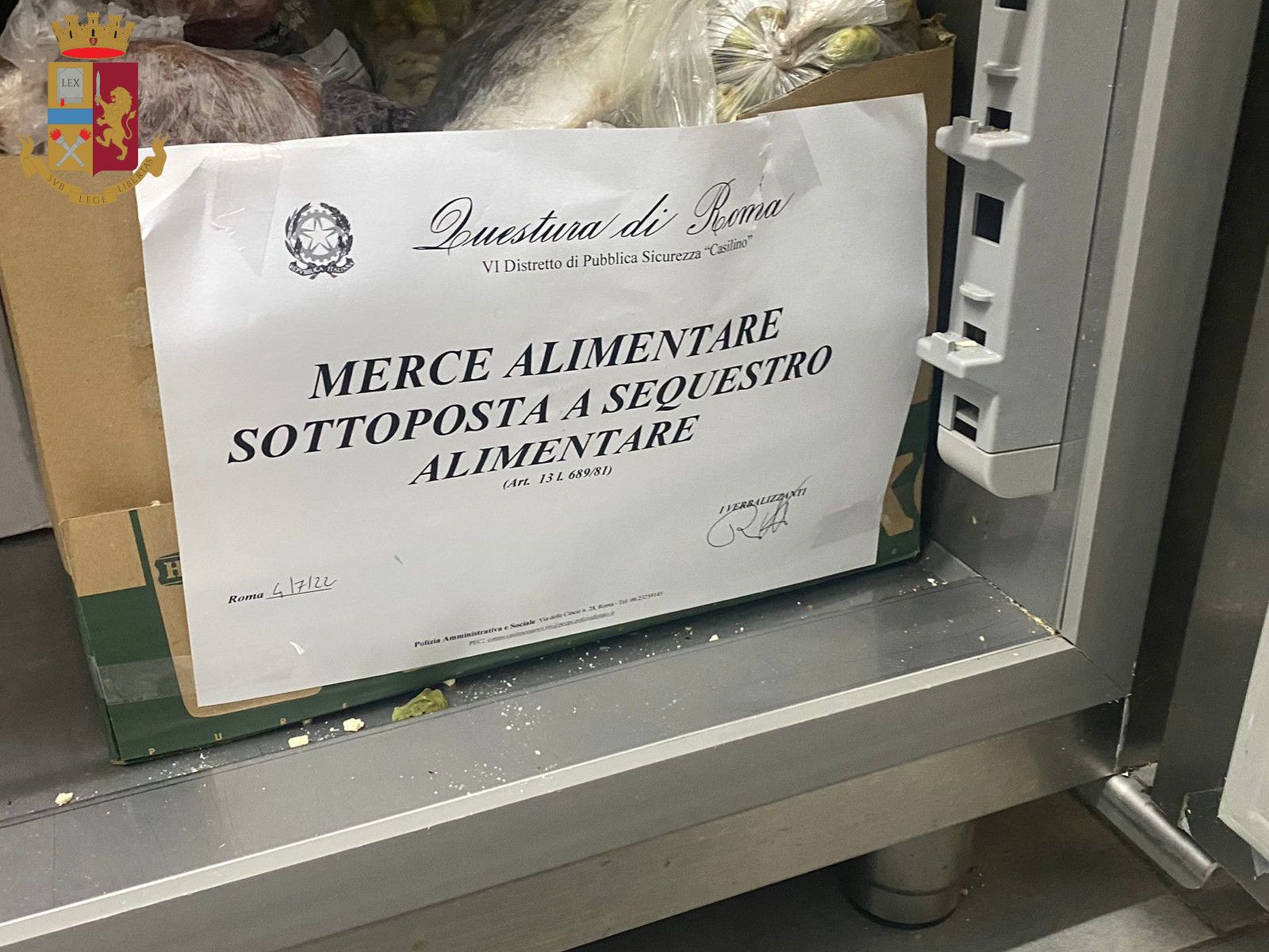 Merce senza etichetta sequestrata dai Carabinieri