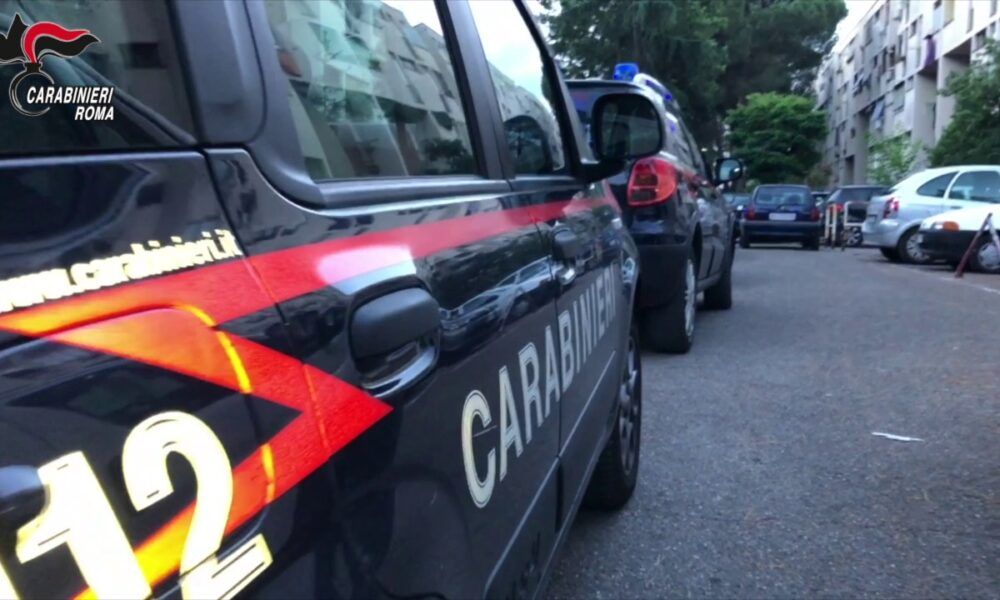 Terribile aggressione a Ostia: 25enne accoltellato al petto con un cacciavite