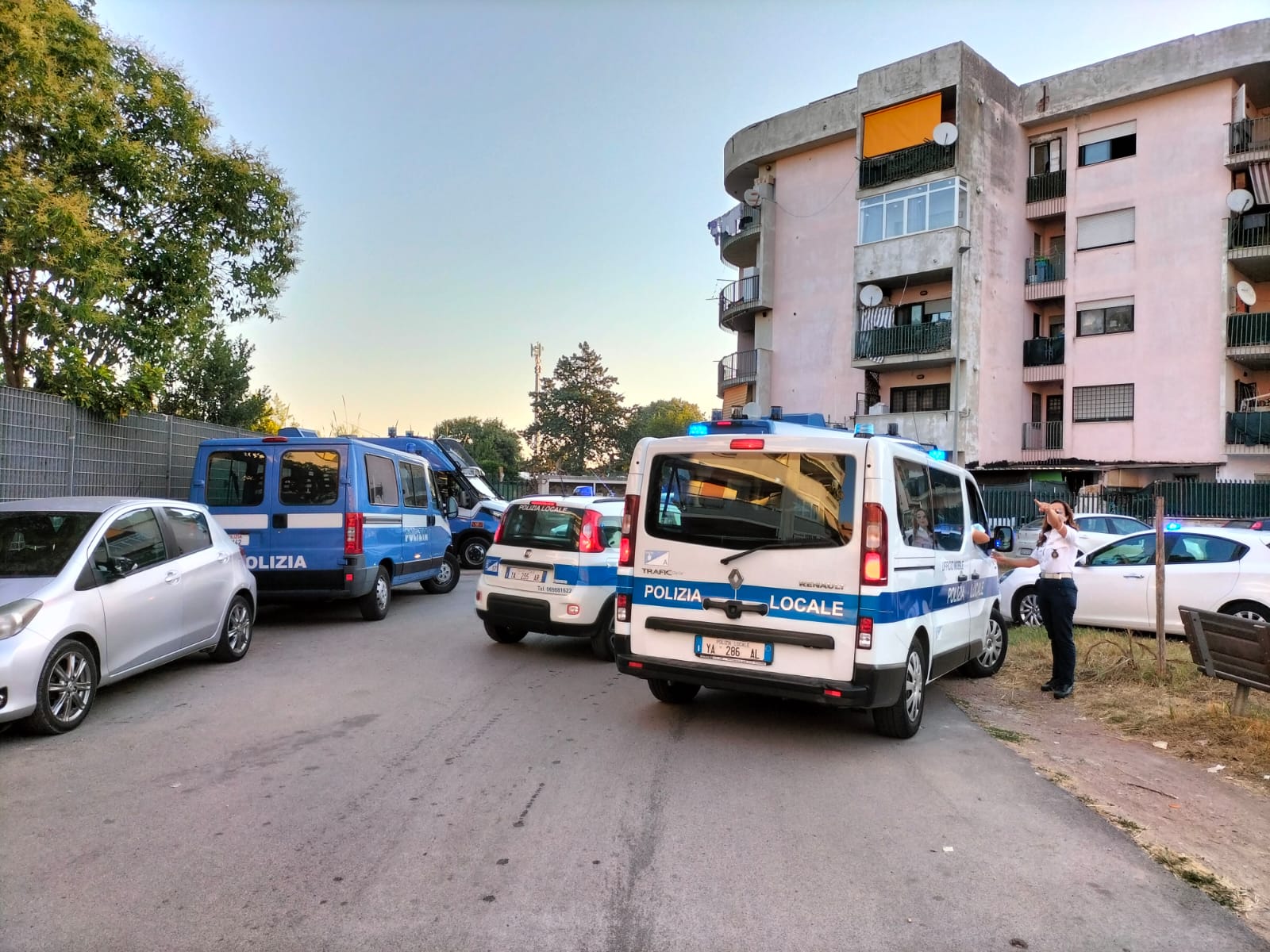 Anzio, nuovo blitz a Corso Italia: sgomberi alle case occupate abusivamente