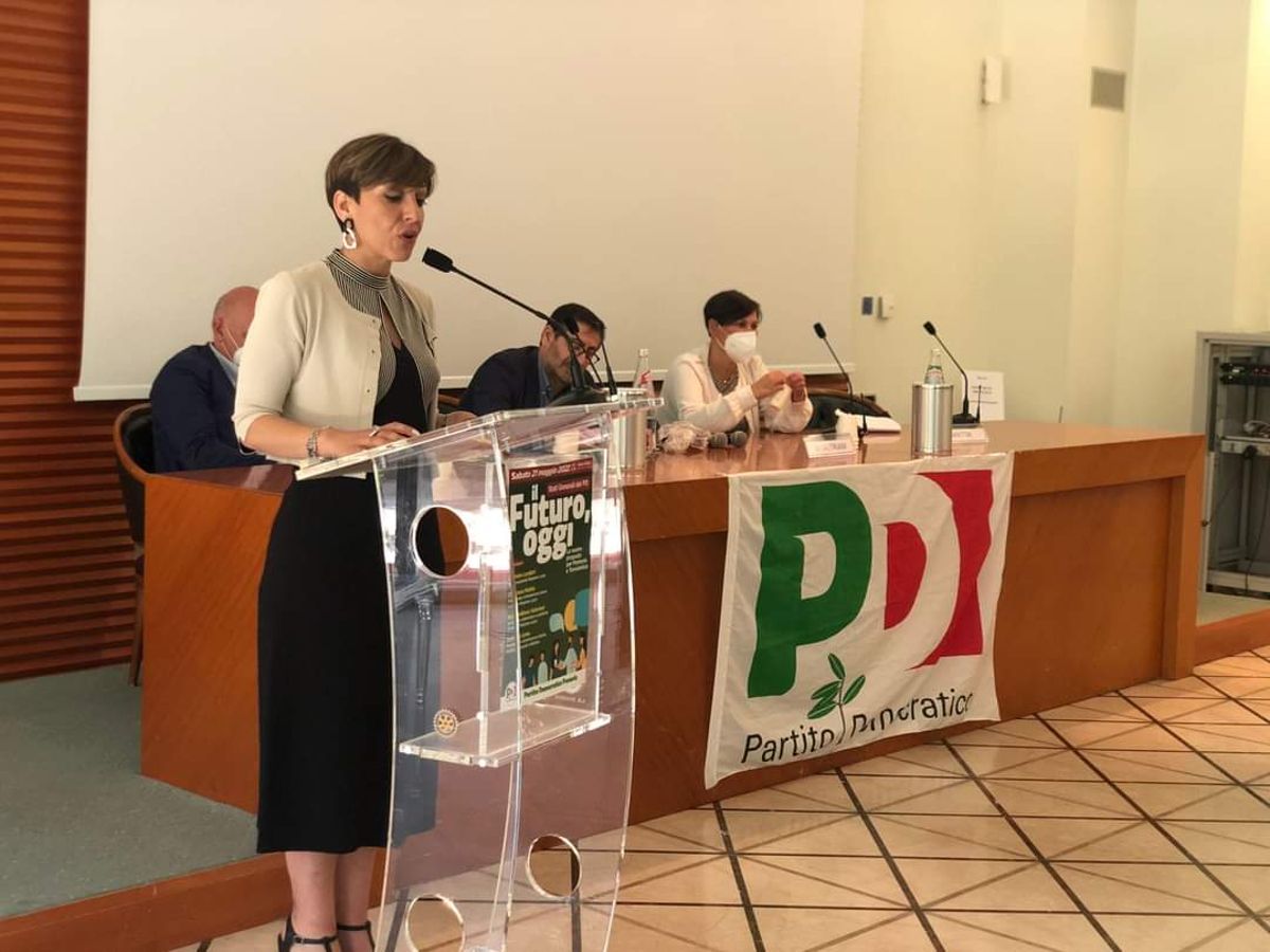 Eleonora Napolitano segretaria PD Pomezia annuncia che non si alleerà con il m5S alle amministrative 2023